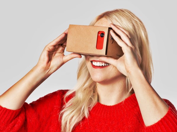 Google, is GOOGL a good stock to buy, cardboard, virtual reality, Facebook, Oculus,
