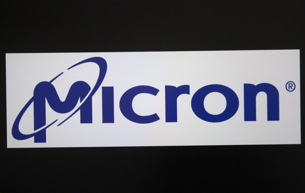 Wolfe Research Reaffirms Outperform Rating on Micron (MU), Keeps $160 PT