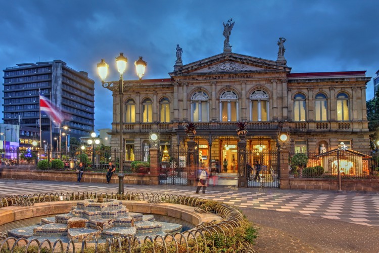 Mihai-Bogdan Lazar/Shutterstock.com