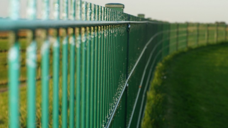 11 Biggest Fences in the World - Insider Monkey