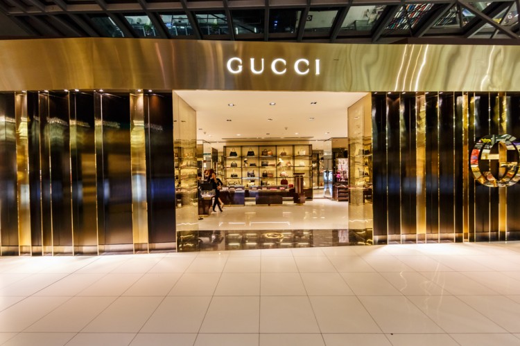 gucci store in gateway