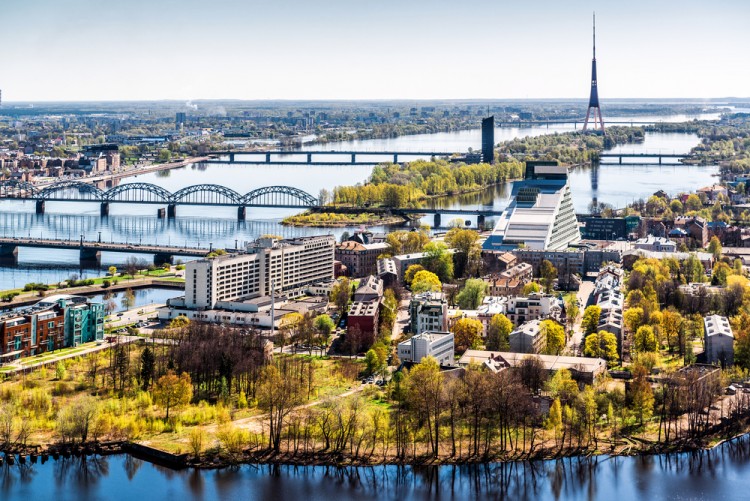 Alexander Tihonov/Shutterstock.com