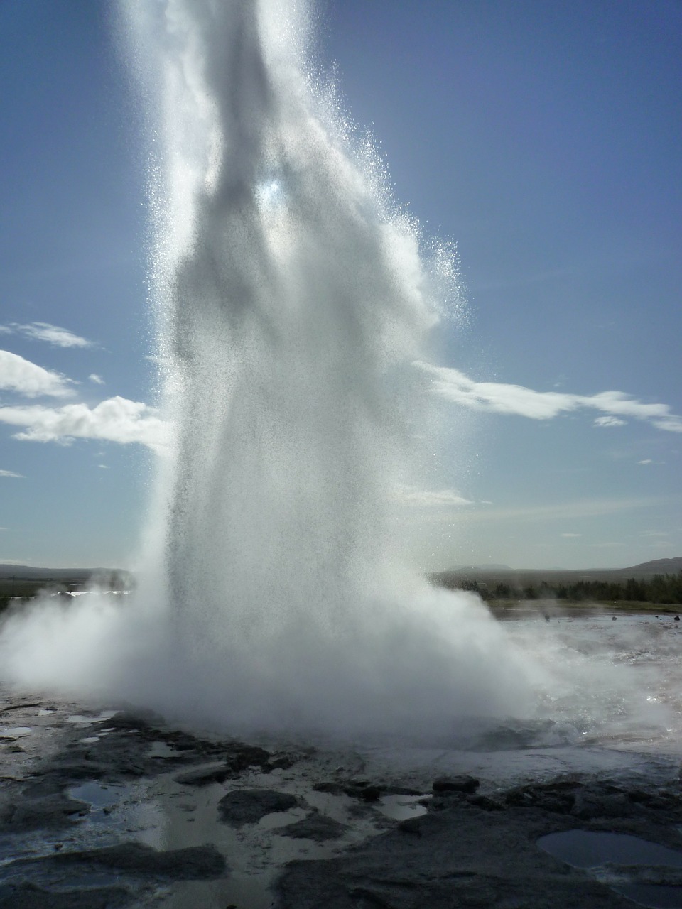 13 Biggest Geysers in the World Insider Monkey