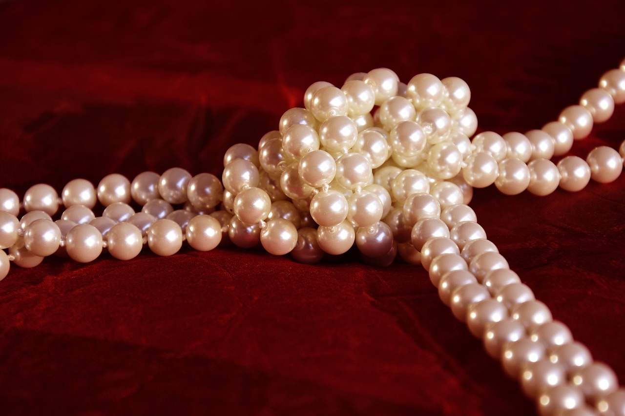 Signet Jewelers Limited (SIG) Is "Having Good Numbers," Says Jim Cramer 