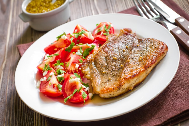 meal, steak, pork, shine, roast, dish, beef steak, meal, barbecue, beef, plate, fried, white, lamb, prepared, restaurant, grill, barbecued, gourmet, garlic, salad, meat steak, roasted, vegetable, dinner, skirt steak, neck of pork, tomato, pork shoulder blade, grilled, beefsteak, t-bone steak, lunch, fillet, appetizer, cuisine, cooked, sirloin, fresh, served, bbq, loin, food, juicy, eating, filet, meat, parsley, marinated, portion, barbeque
