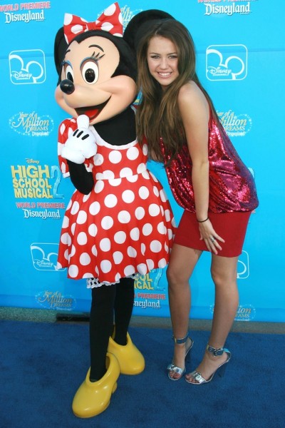 celebrity, entertainment, event, fame, famous, person, popular, star, talent 11 Most Popular Disney Songs of All Time