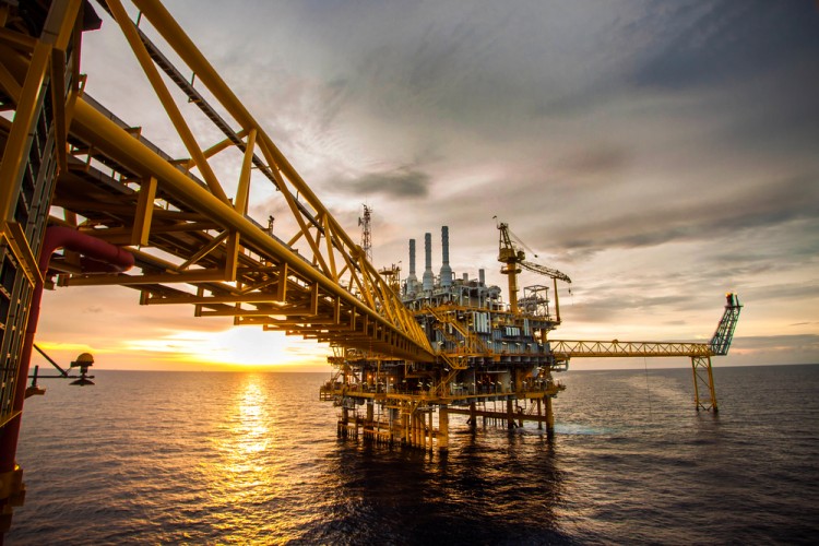 oil, rig, gas, petroleum, platform, production, petrol, sea, ocean, thailand, asia, fuel, working, water, sky, crane, cloud, power, pollution, horizontal, environmental, drill,