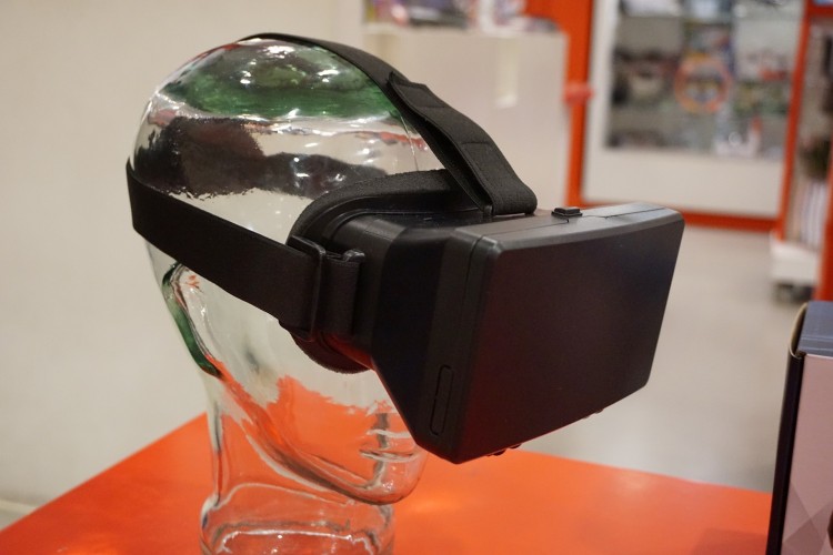10 Cool Tech Gifts And Gadgets To Buy On Amazon Under 100 Dollars 