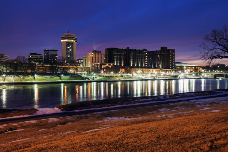 10 Easiest Cities to Move in to America