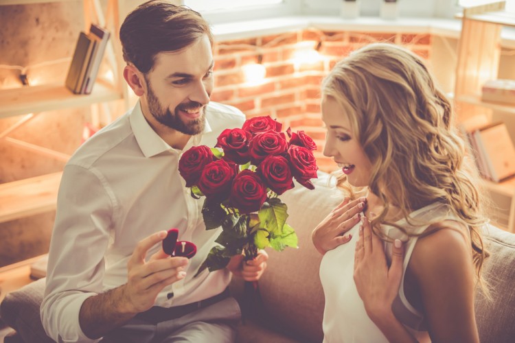 20 Antique Engagement Rings To Buy From Etsy