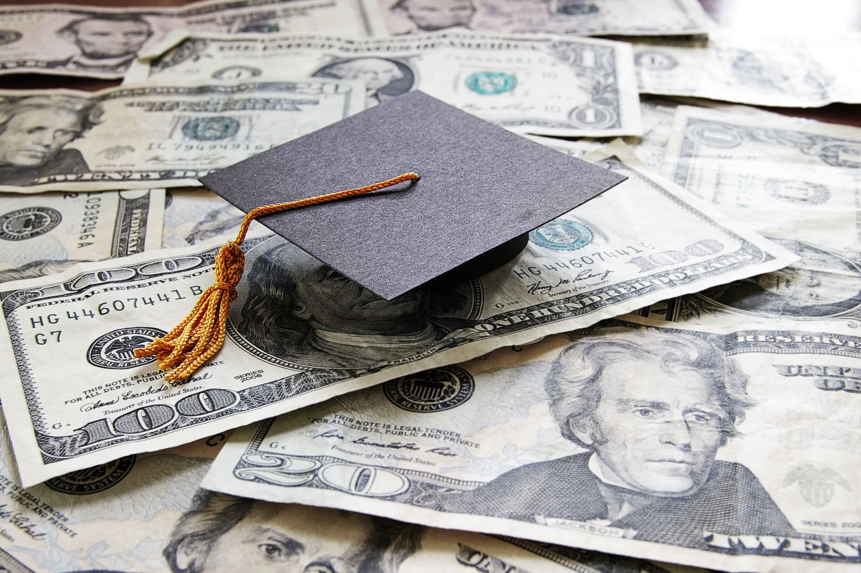 PG&E Corporation (PCG) Awards 54 Scholarships to Students Across Northern and Central California