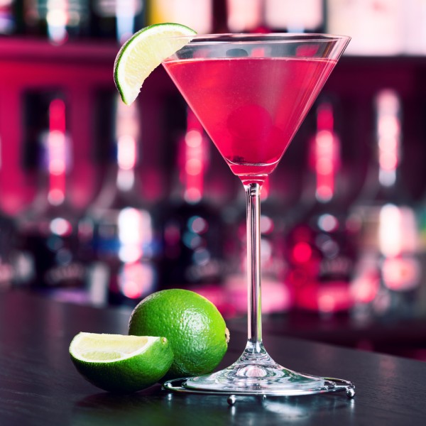 15 Best Pickup Bars in NYC For Singles Over 40