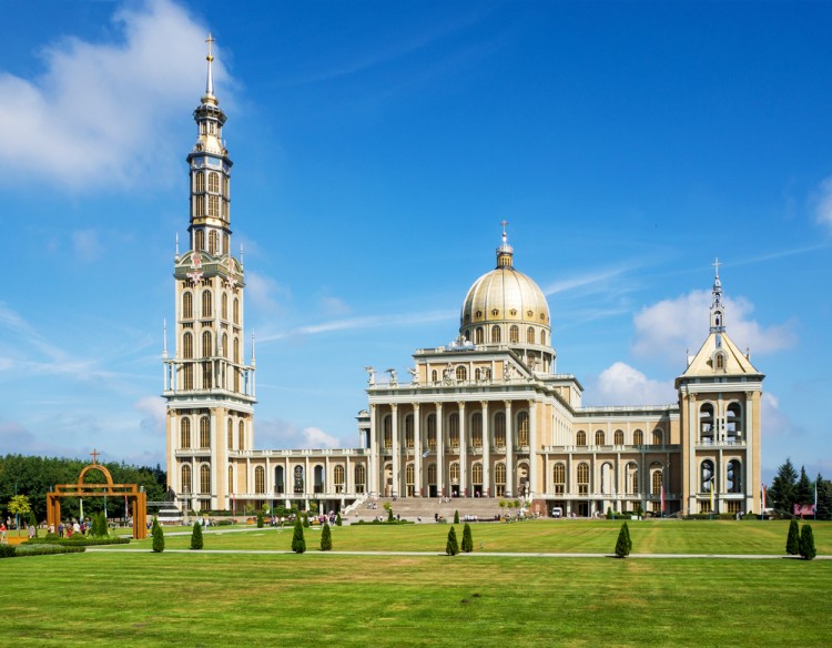 15 Biggest Churches in The World