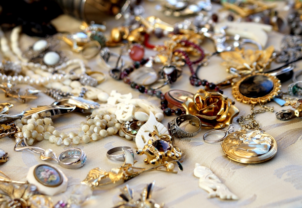 Signet Jewelers Limited (NYSE:SIG) Q1 2024 Earnings Call Transcript - Vimarsana News
