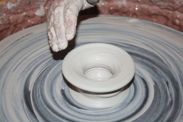 8 Free or Cheap Pottery Classes in NYC Insider Monkey
