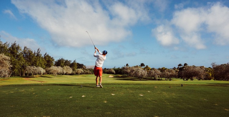 Best Golf Swing Techniques for Beginners and Seniors