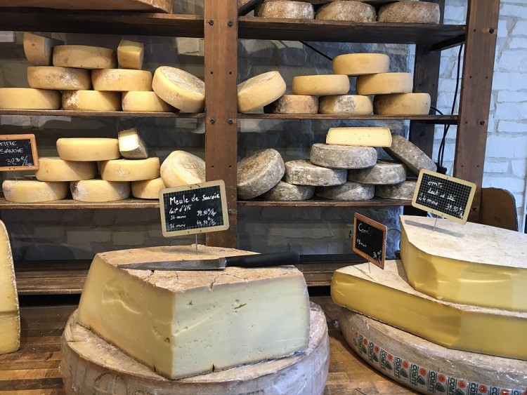 12 Countries with Highest Dairy Consumption and Low Osteoporosis Rates