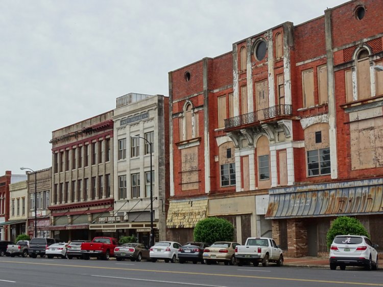 10 Poorest Cities in America in 2019 Insider Monkey