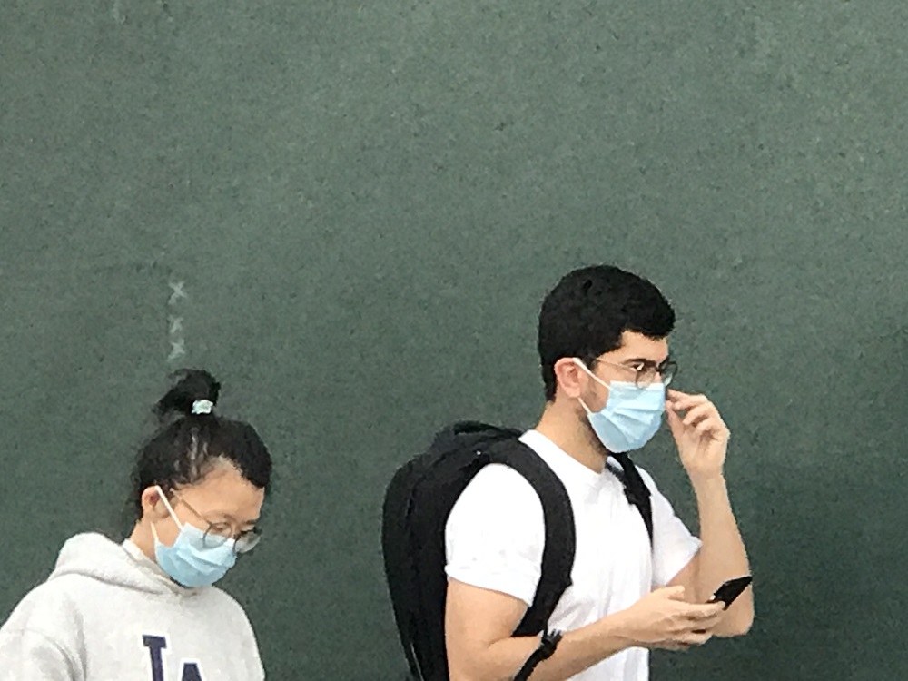 New-York-City-People-Wearing-Masks-Again