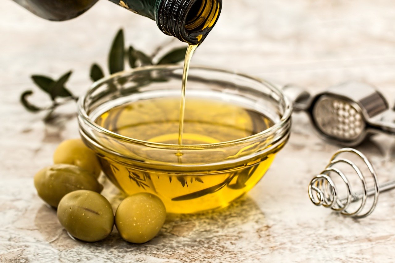 20 Highest Quality Olive Oil In The World - Vimarsana News