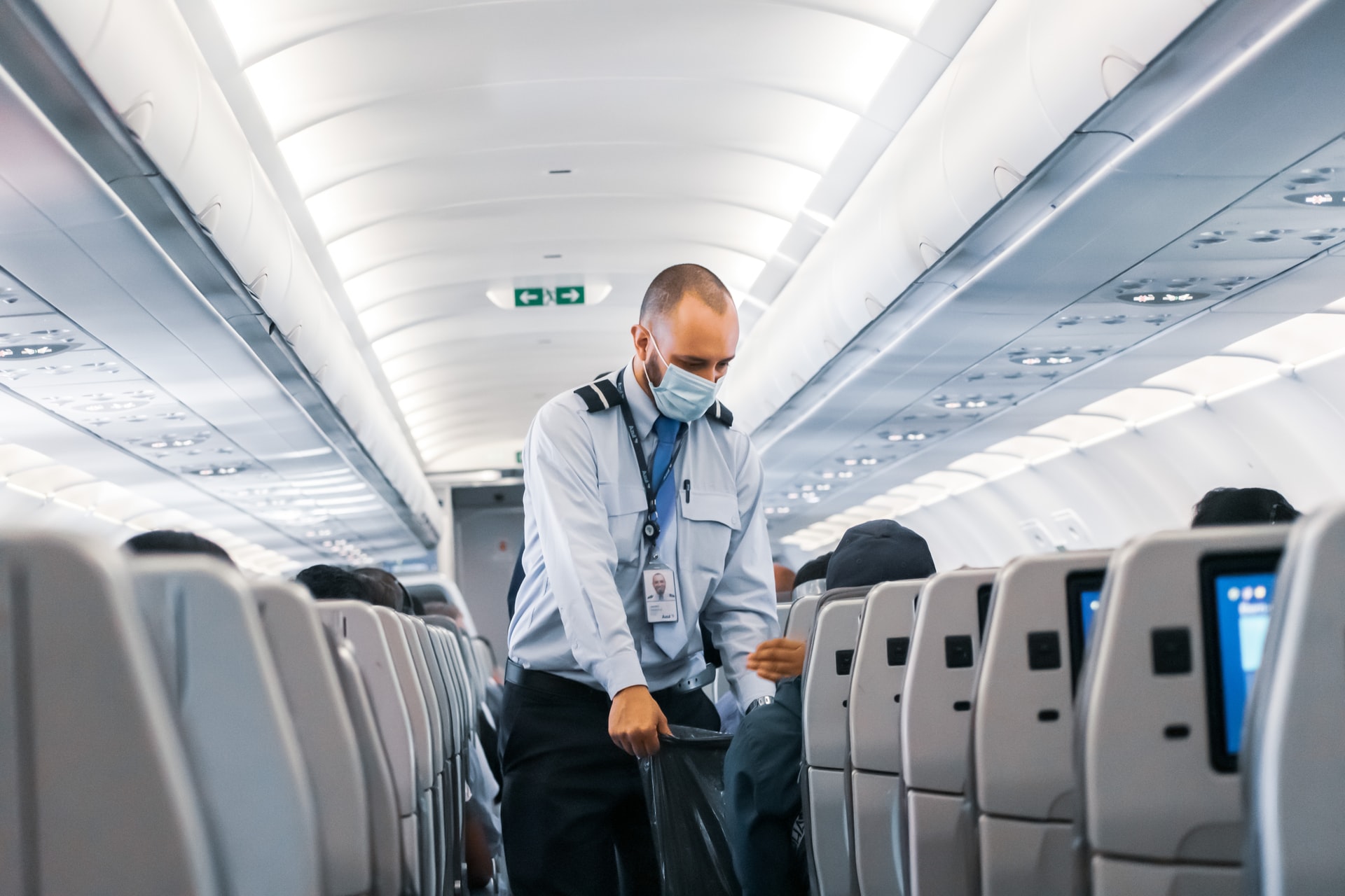 American Airlines (AAL) Flies 12% Higher on Lower Fuel Price, Airfare Jump