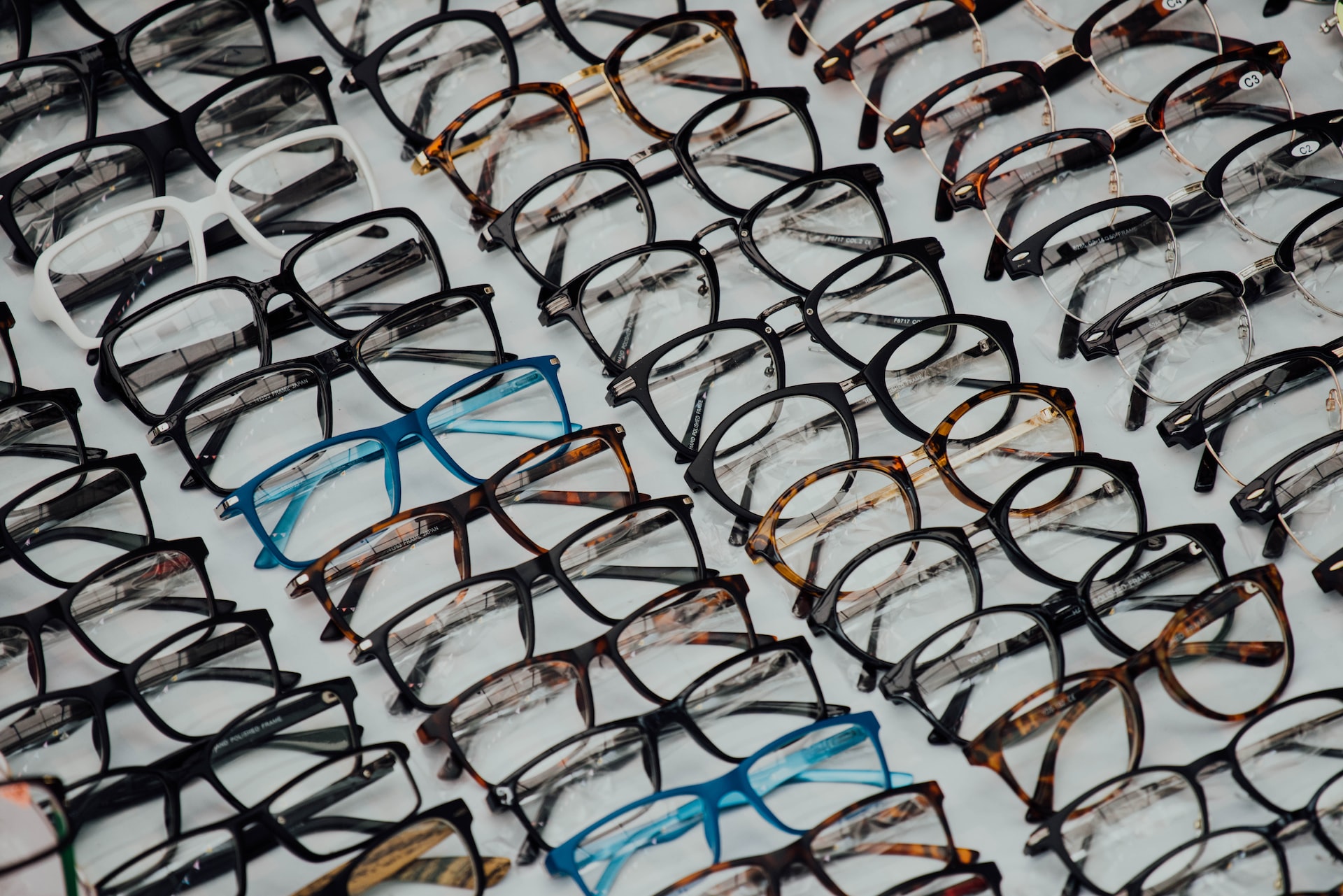 13 Biggest Eyewear Companies in the World - Vimarsana News