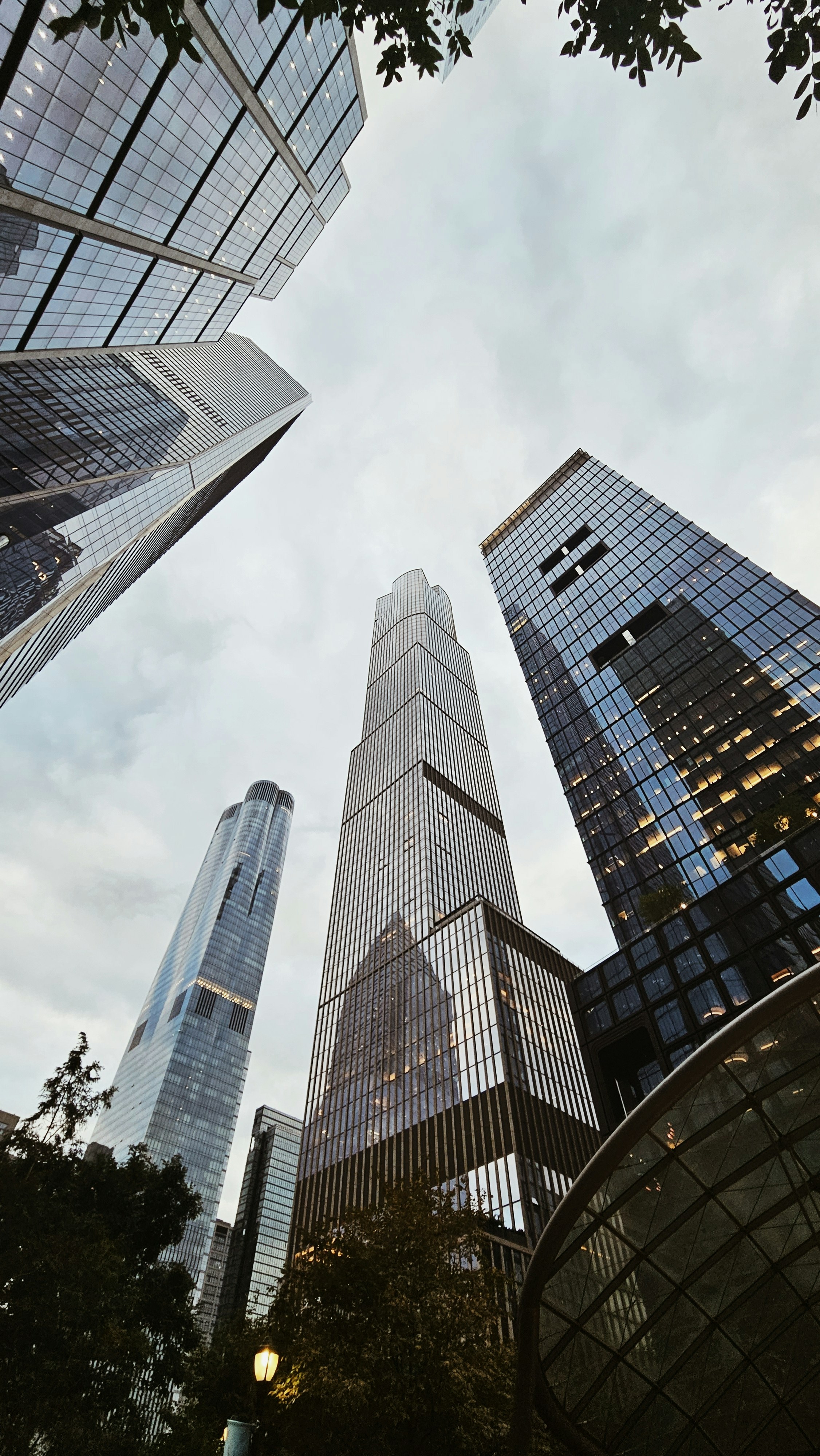 Cushman & Wakefield (CWK) Surges 8.7% as Q2 Earnings Impress