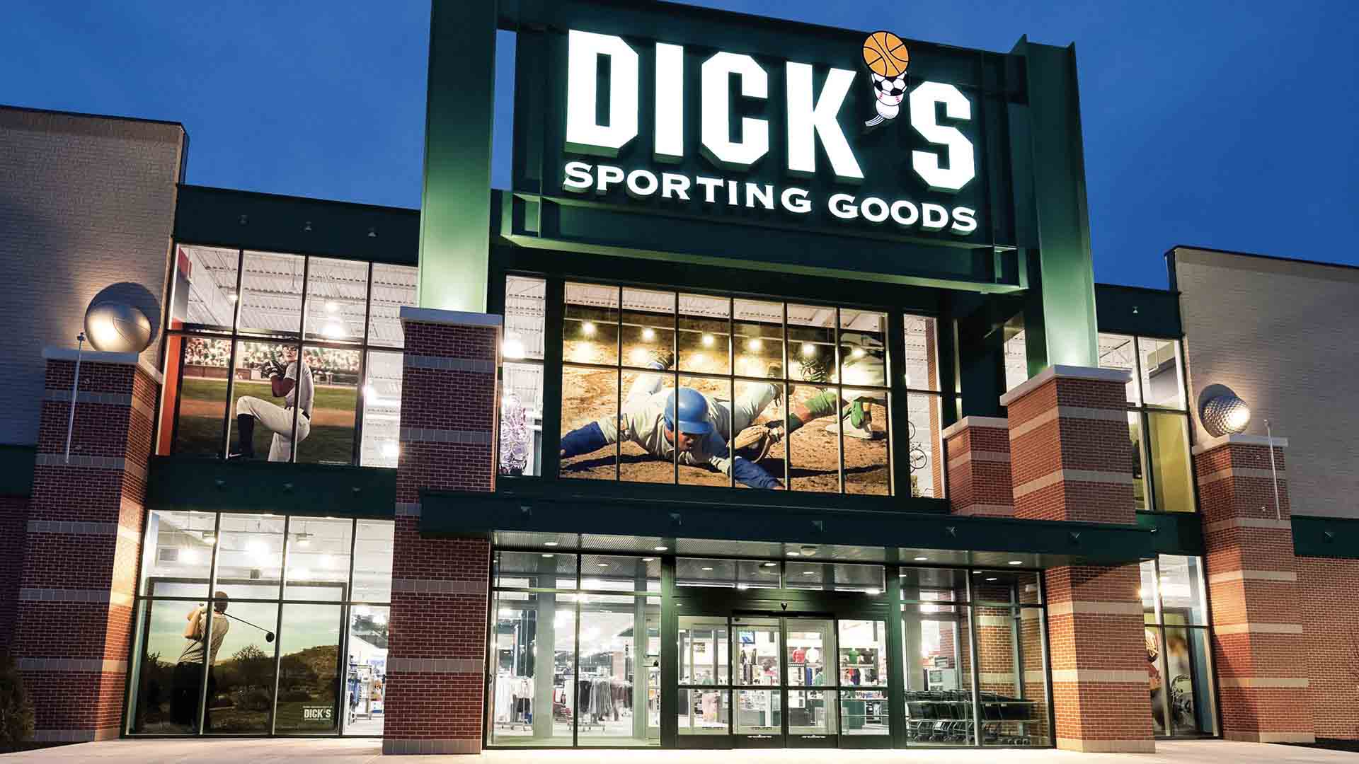 DICK’S Sporting Goods, Inc. (DKS) Bought Foot Locker Due To Nike, Says Jim Cramer