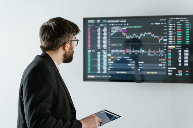 10 Artificial Intelligence Stocks on the Move