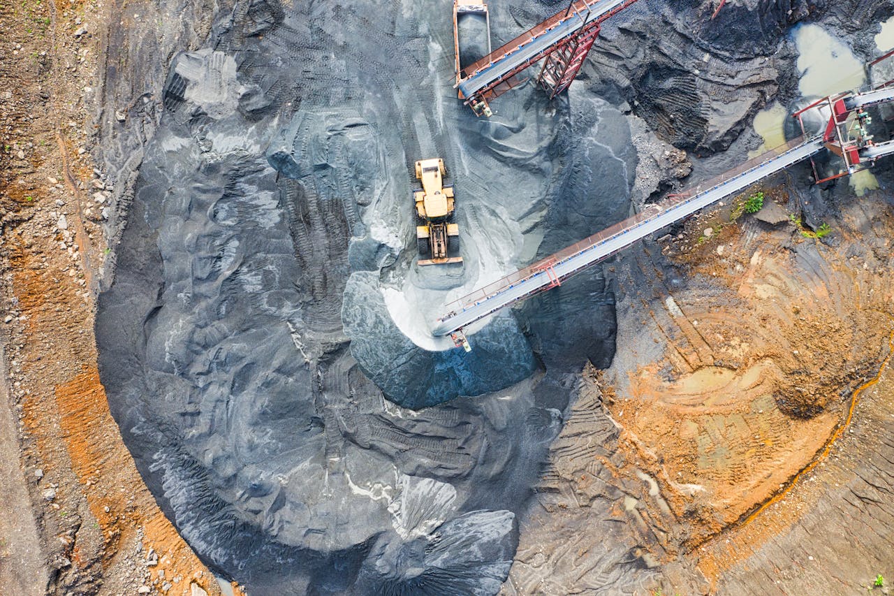 Centerra Gold (CGAU) Invests $6.1M in Midland Exploration as Strategic Partner