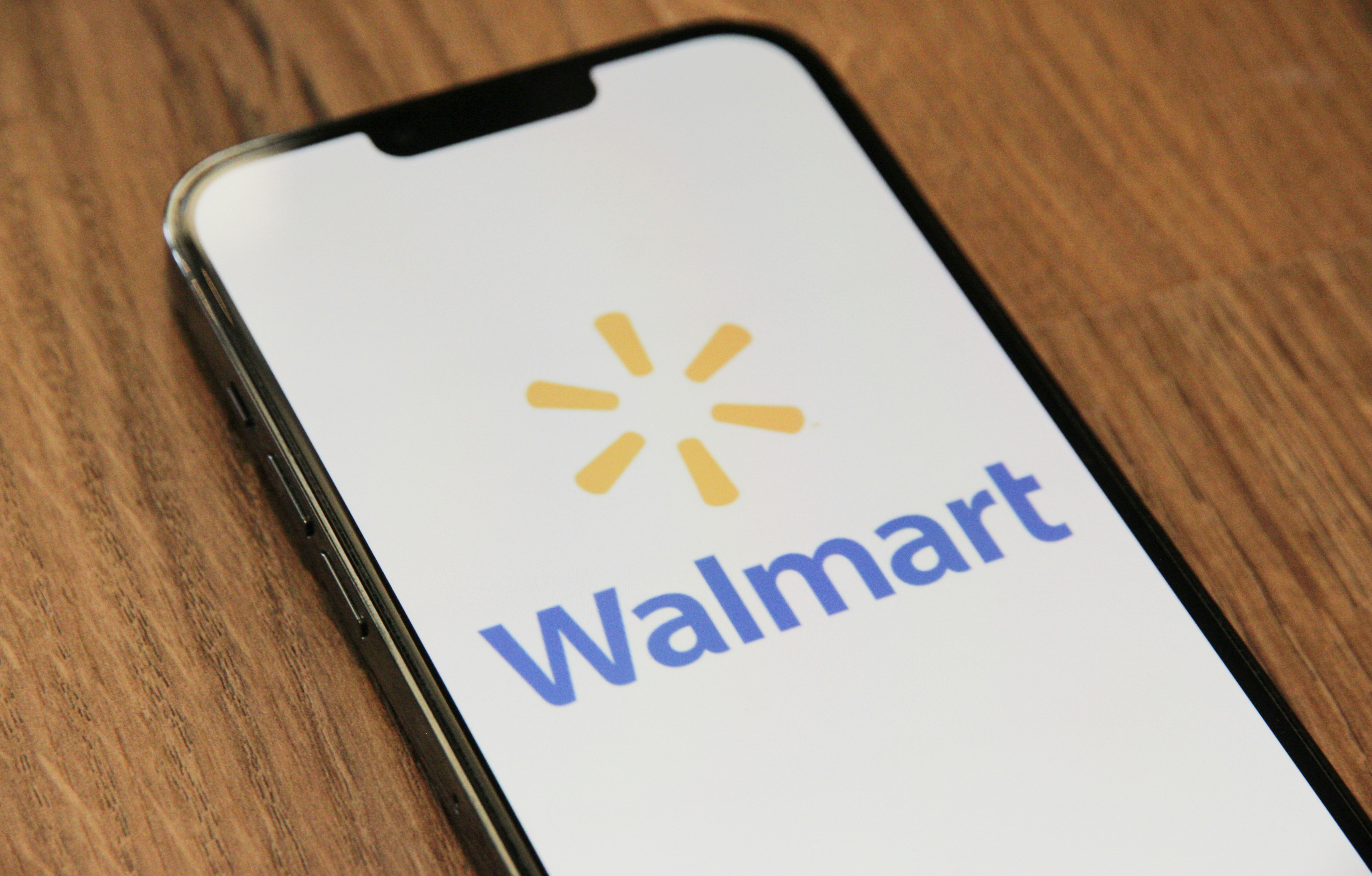 Guggenheim Shrugs Amazon Threat Lifts Walmart (WMT) Price Target