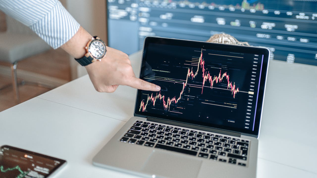 Goldman Sachs Tech Stocks: Top 10 Stocks to Buy Now