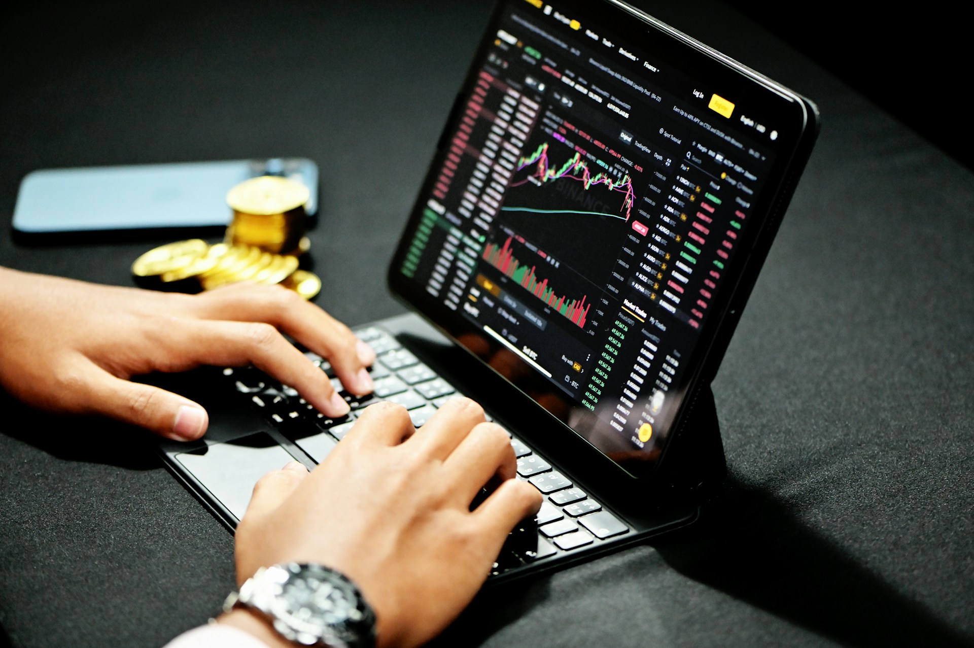 Jim Cramer Praises JPMorgan Chase & Co. (JPM)'s Work Culture