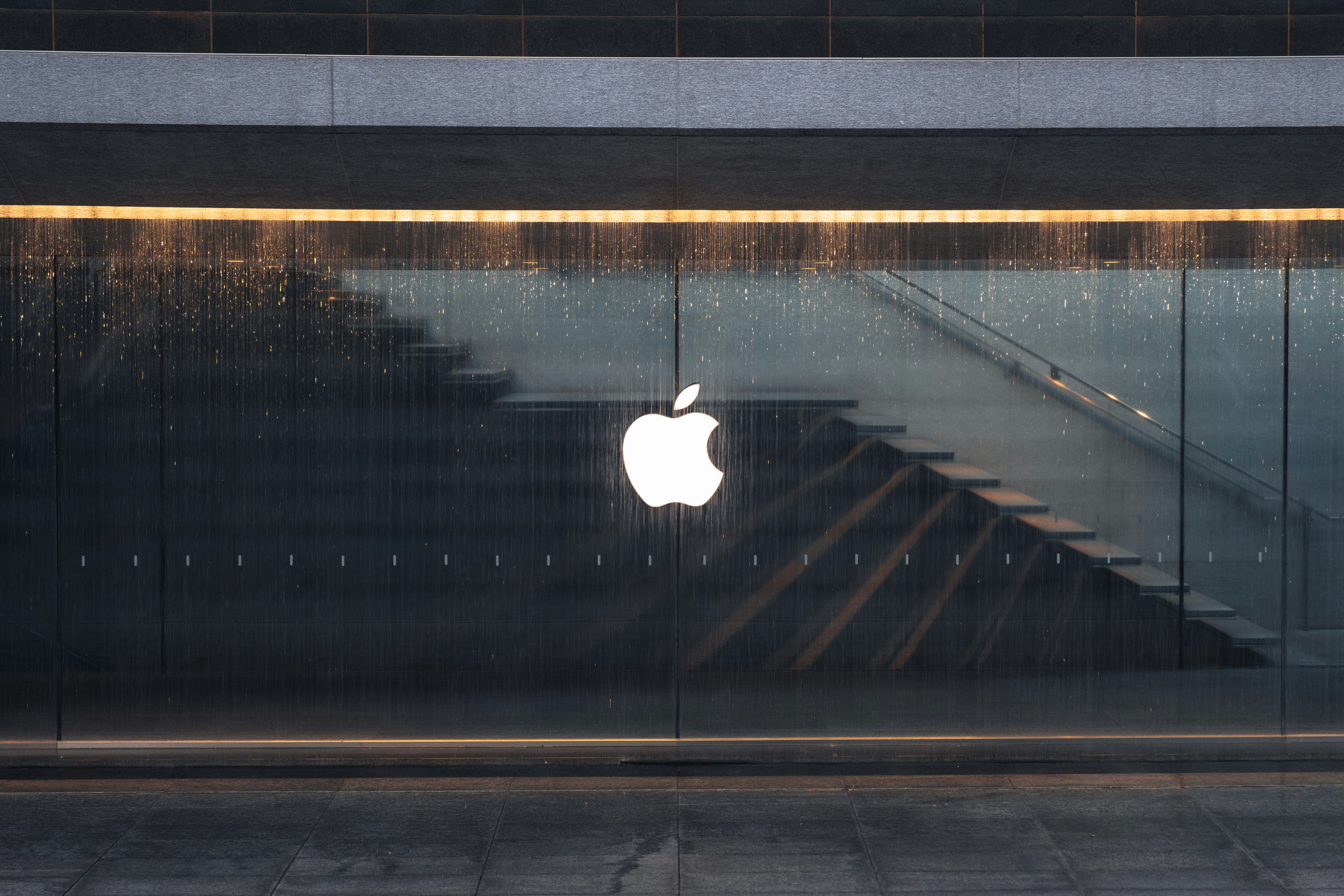 Apple’s AI Roadmap, Product Launch Support BofA Buy Rating, Target Raised to $270