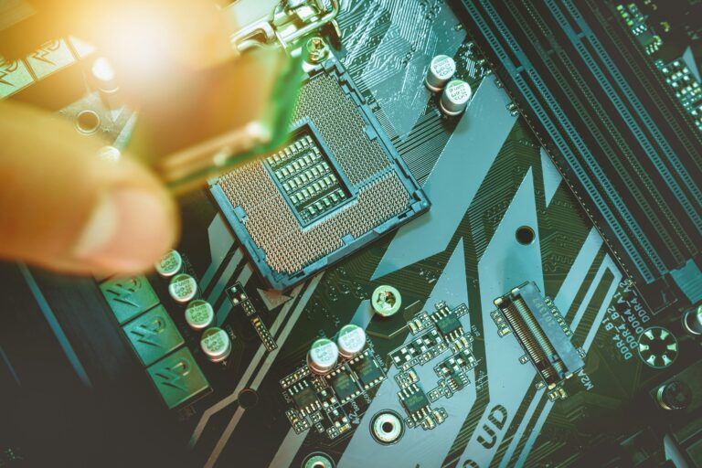 Jim Cramer Says It's Okay To Own Broadcom (AVGO) Shares