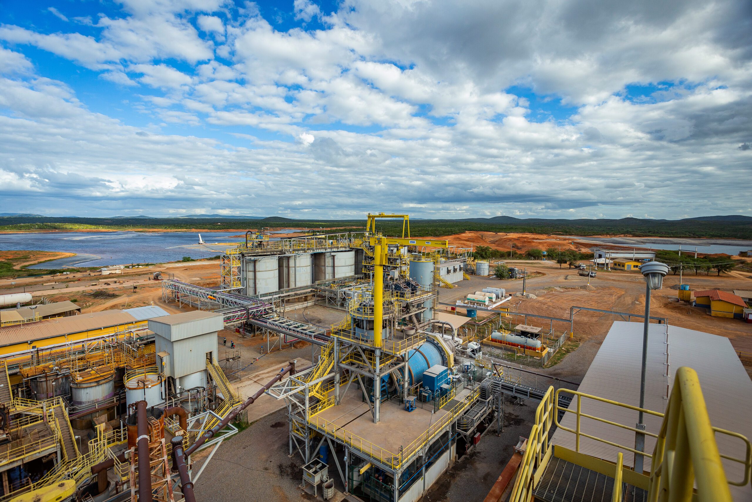 Equinox (EQX) Climbs 4.57 on Gold, Silver Surge