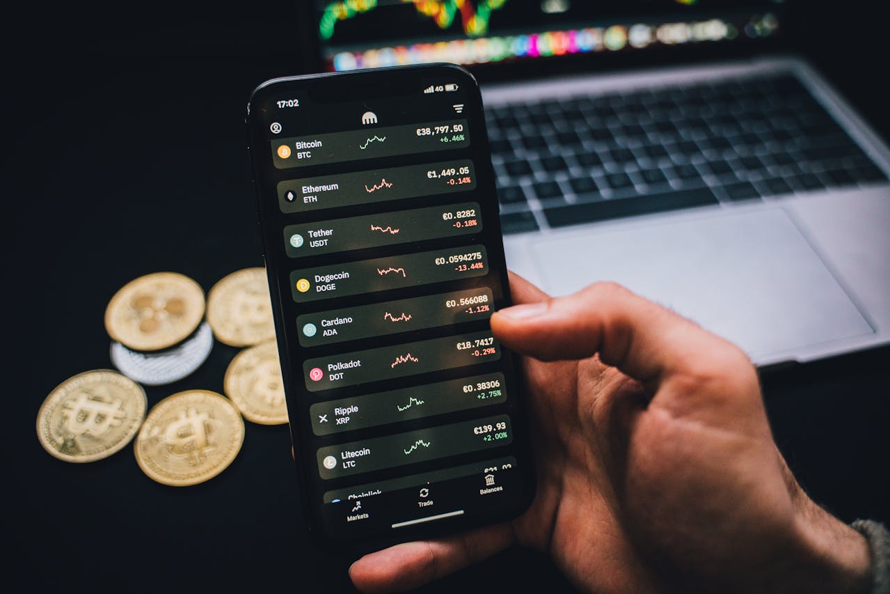 5 Best Cryptocurrency Stocks to Buy Right Now